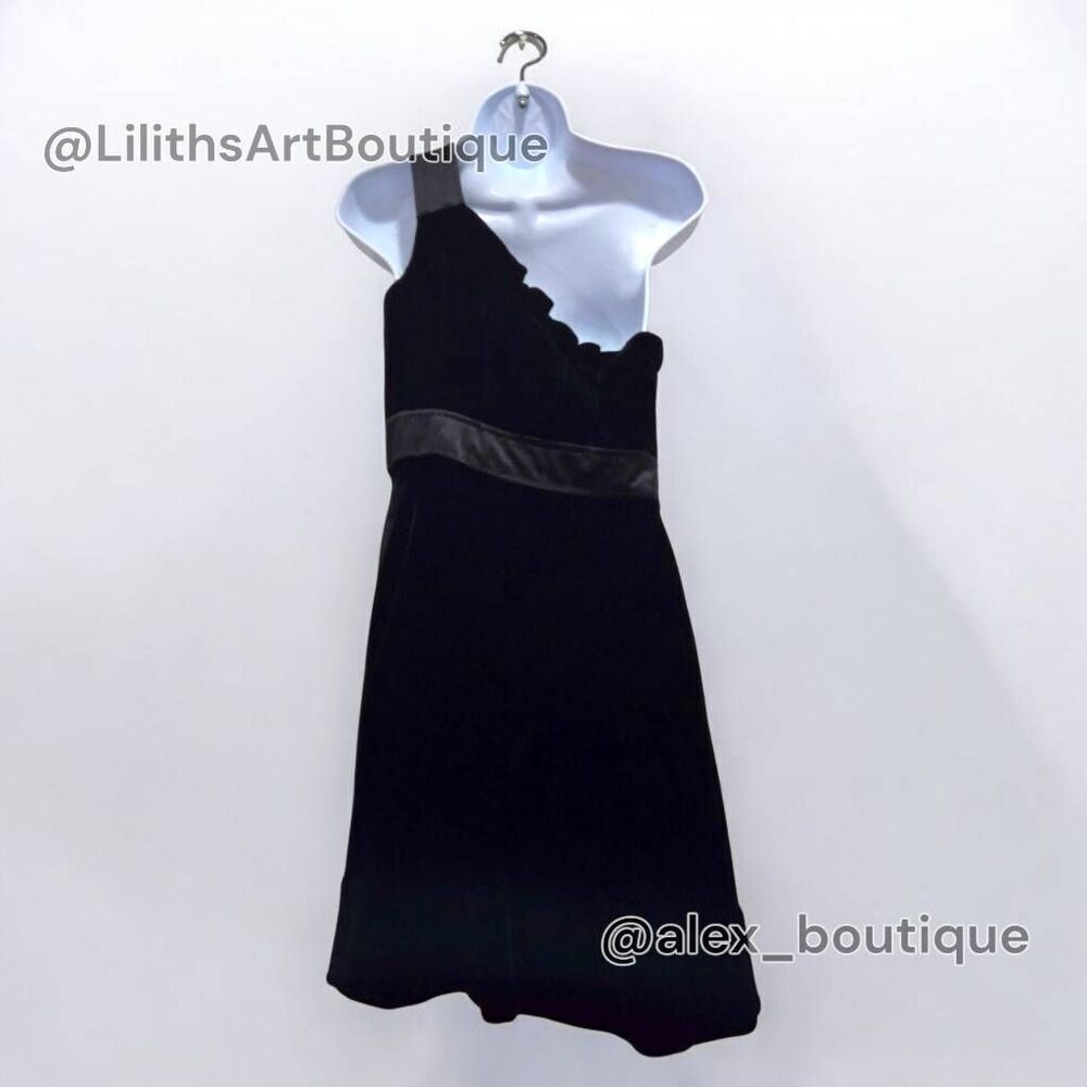 Phoebe Couture One-shoulder Velvet Cocktail Dress(C042)-Size 10 for Women - Picture 4 of 9